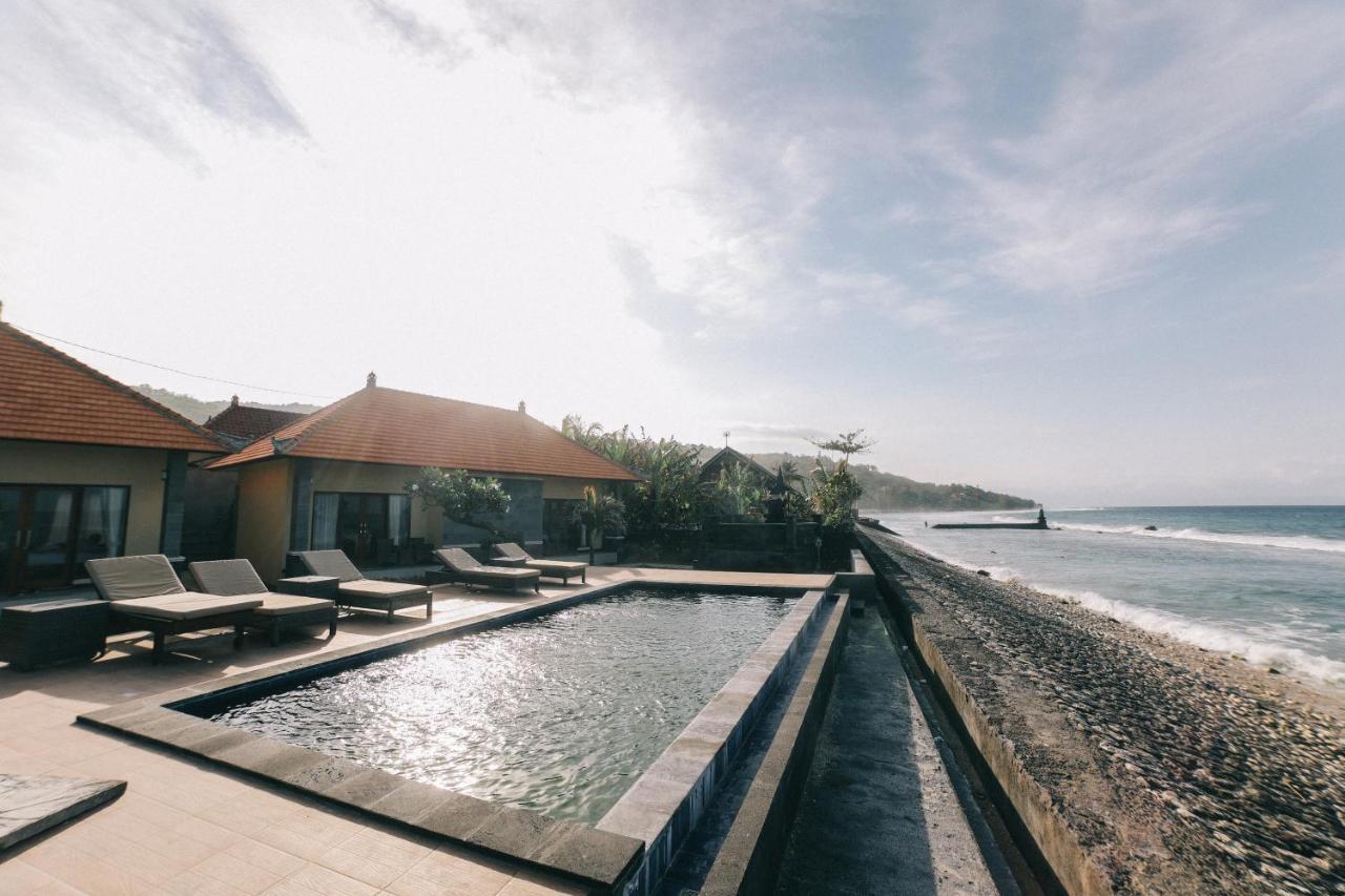 Cave Beach Bungalow Semaya Exterior photo
