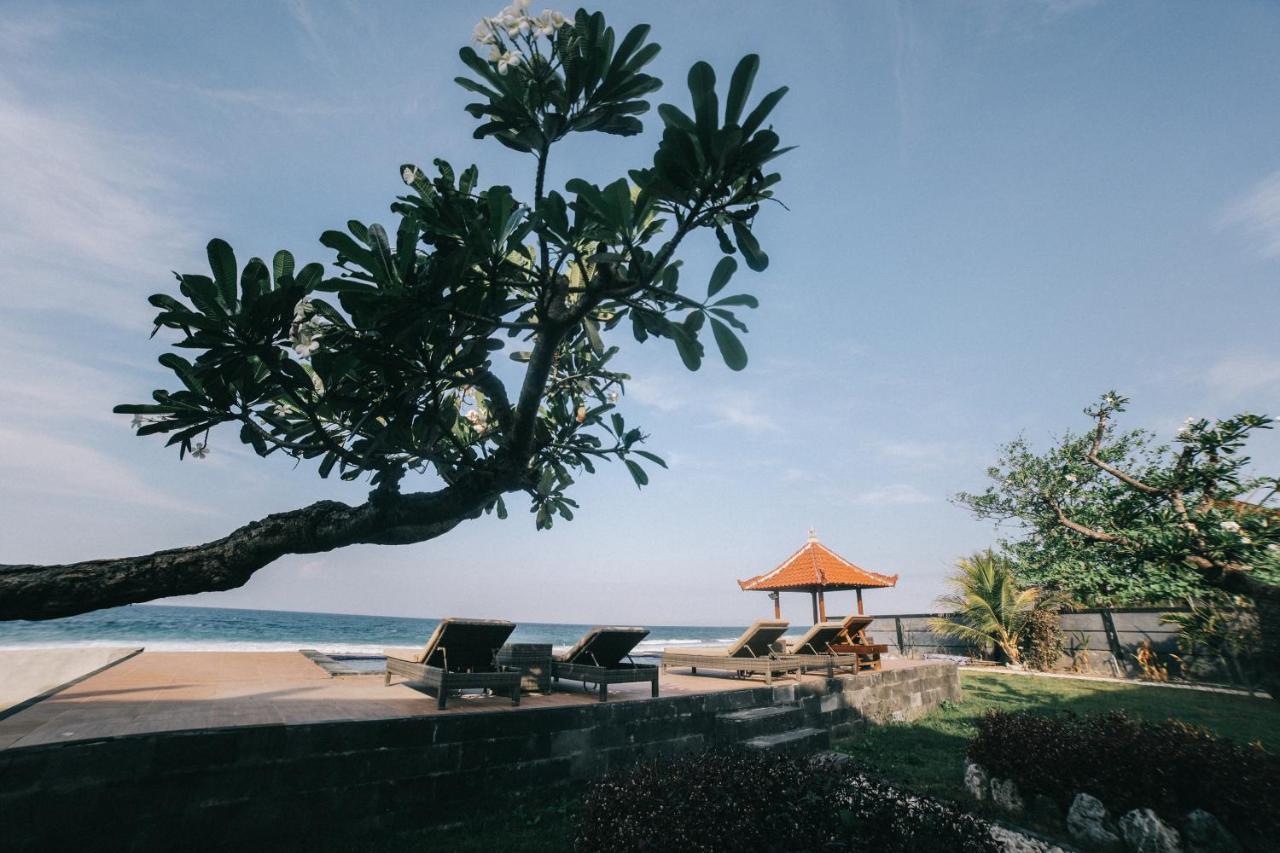 Cave Beach Bungalow Semaya Exterior photo