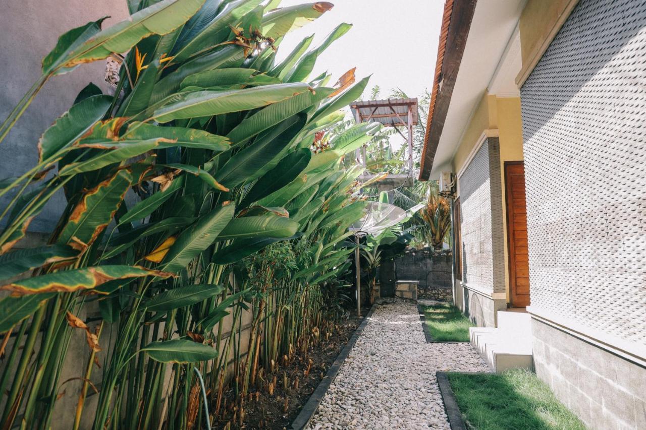 Cave Beach Bungalow Semaya Exterior photo